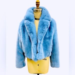 Faux Fur Plush short Jacket in Sky Blue w Pockets